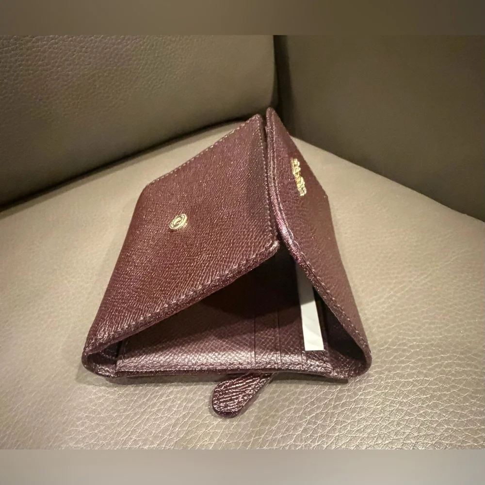 Coach Small Trifold Metallic Crossgrain Wallet - Picture 4 of 7